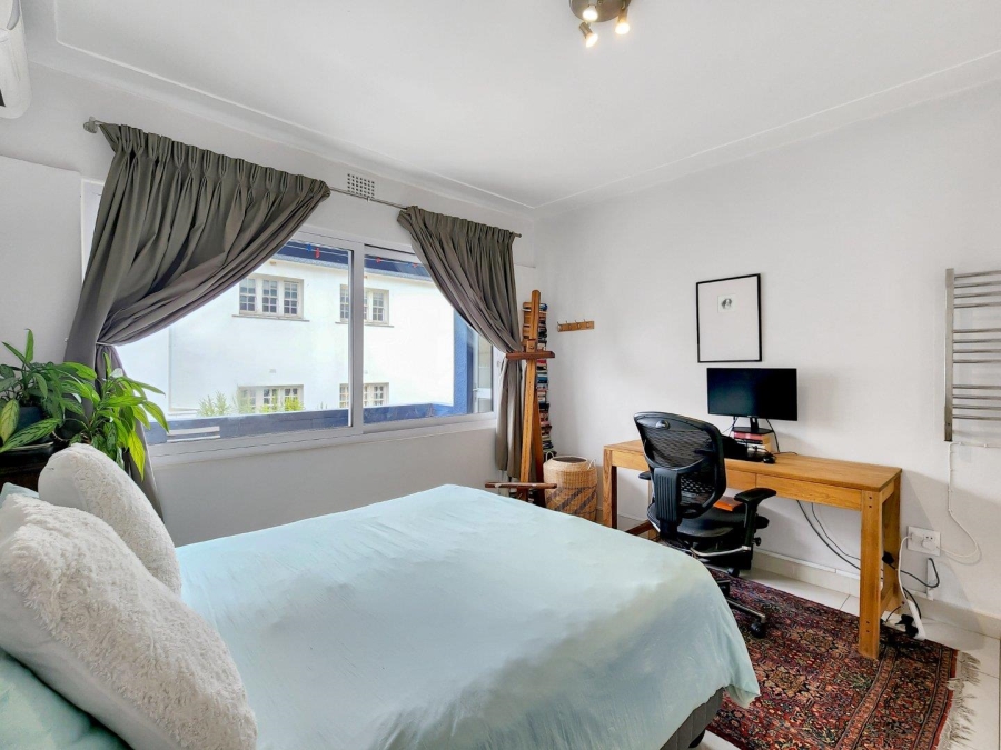 2 Bedroom Property for Sale in Three Anchor Bay Western Cape